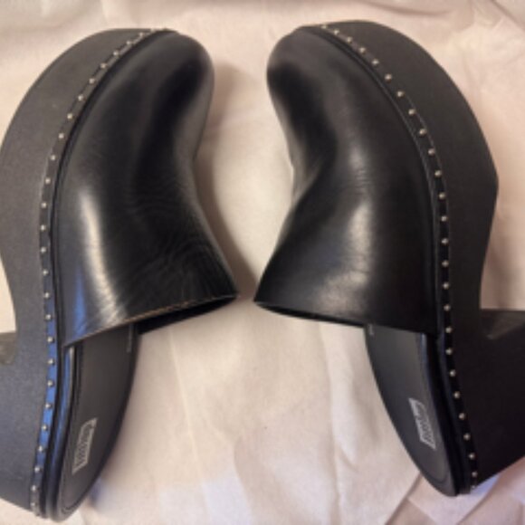 FitFlop Women's Size 9 Black Pilar Studded Platform Mules - Picture 6 of 13